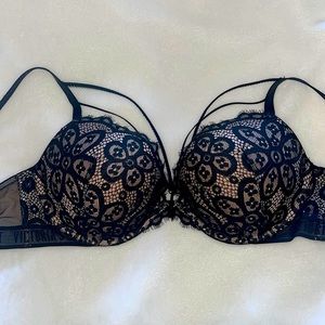 Victoria’s Secret bra